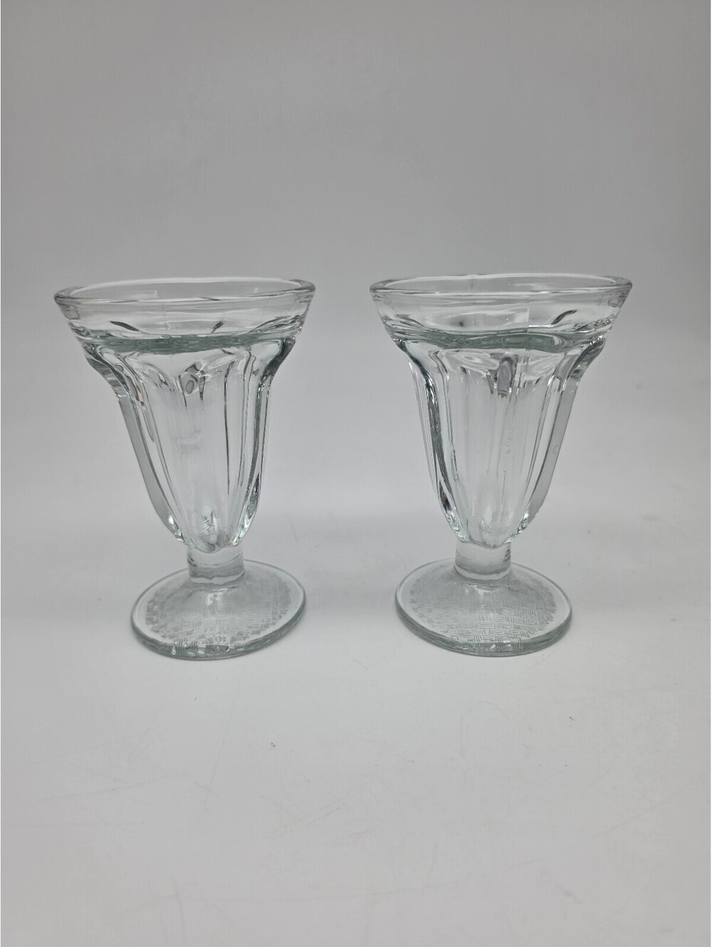 Set of 2 Clear Glass Dessert Cups